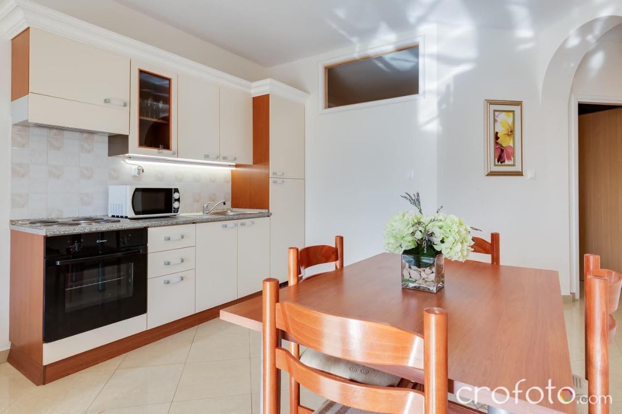 Apartmani Niko Kožino Eksteriør billede